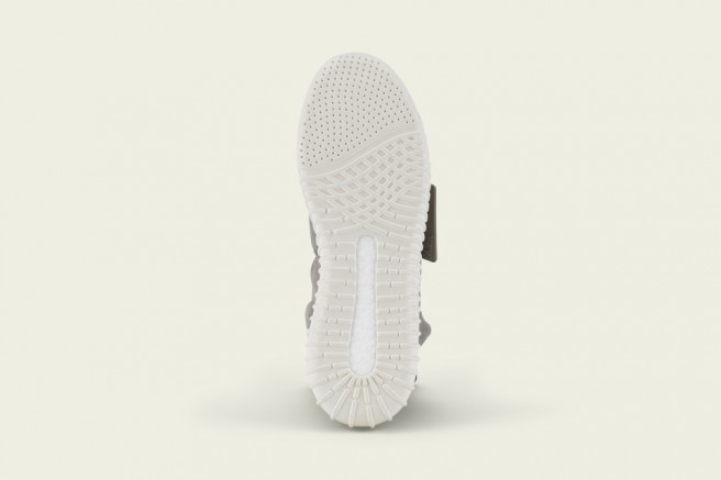 kanye-west-adidas-originals-yeezy-boost-04-960x640-1