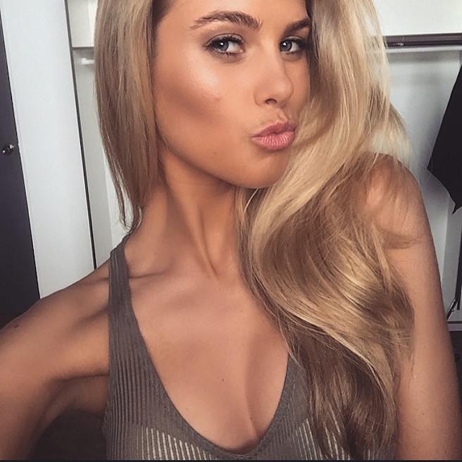 Natalie Roser-Instagirl-Instagram-Sexy-Jolie-Fille-Blonde-Mode-Bikini-Sydney-Australie-Australienne-Miss-Univers-2014-Team-Cheyenne-Tozzi-The-Face-effronte-02