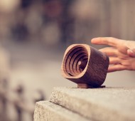 Trobla-startup-Tok-Tok-enceinte-passive-haut-parleur-en-bois-effronte-01