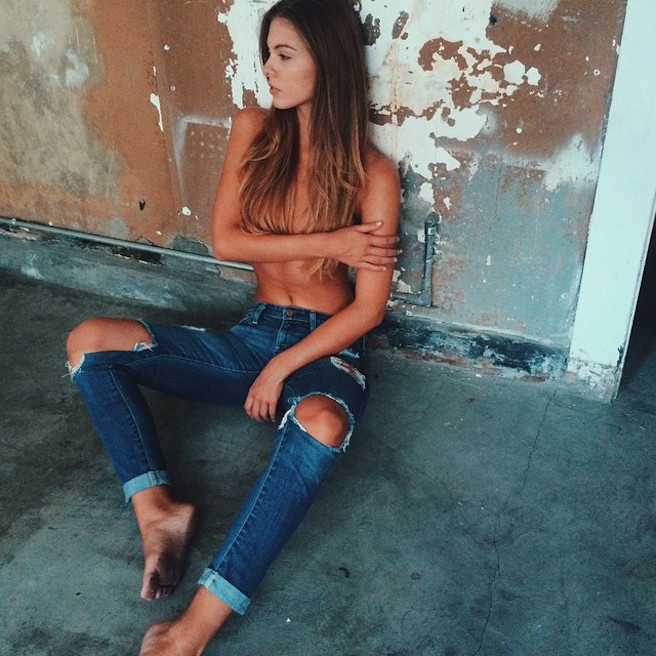 Carmella Rose-Instagirl-Instagram-Sexy-Jolie-Fille-Bombe-Brune-Américaine-Los Angeles-Mannequin-Femme-Sport-Bikini-wilhelmina-effronte-09