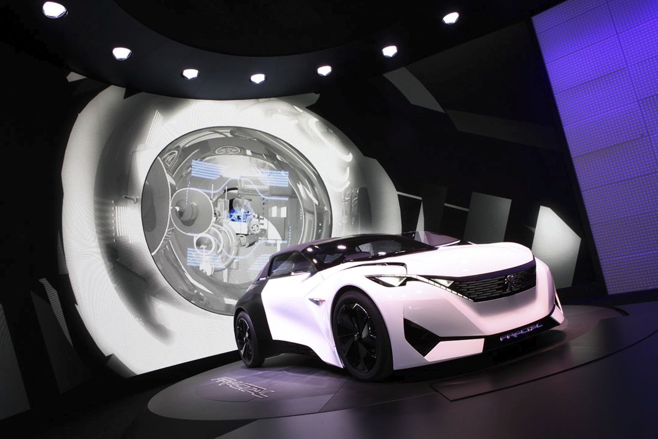 Salon de Francfort 2015-Peugeot-Fractal-concept-effronté