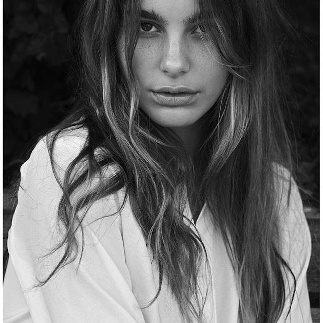 Camilla Morrone-Instagirl-Instagram-Sexy-Jolie-Canon-Fille-Femme-Blonde-Agentine-Buenos Aires-IMG-Models-mannequin-effronte-bikini-plage-02