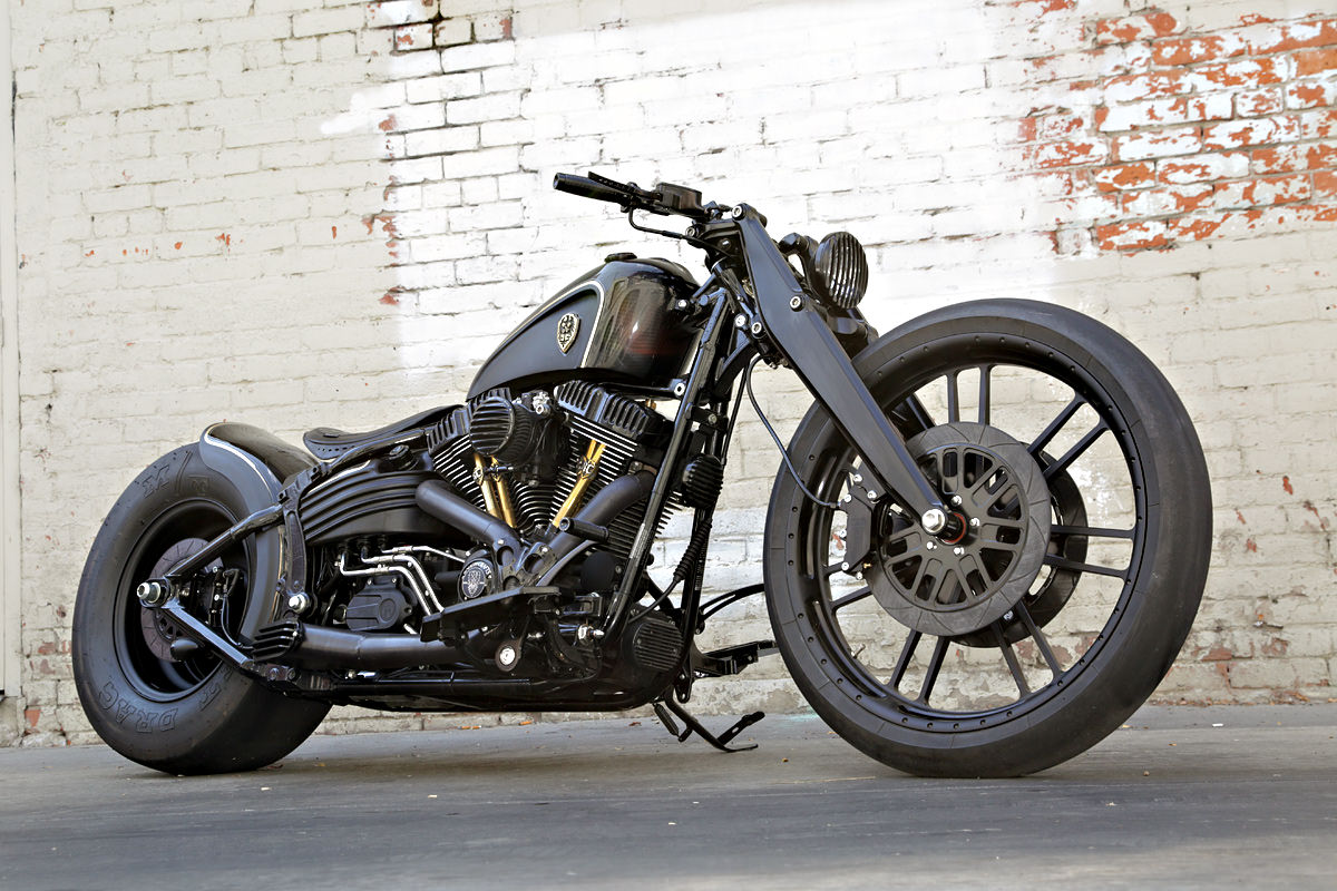 Harley-Softail-Rocker-Dark Cannon-par Rough-Crafts-01