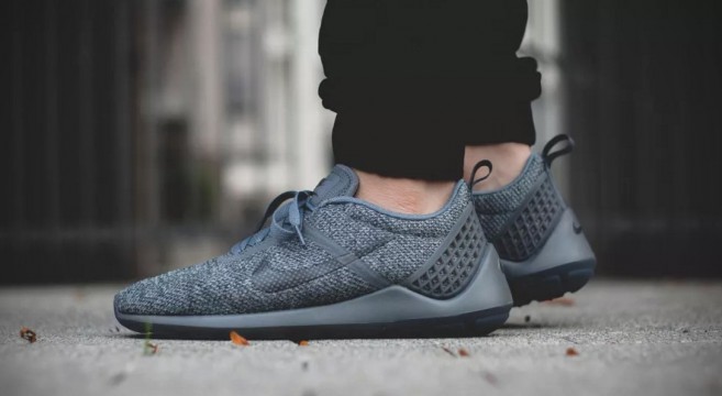 Nike-Lunarestoa-2-SE-Cool-Grey-sneaker-basket-effronté-1