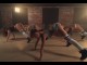 Un booty twerk enflammé par les danseuses Fraules sur She's Twerking de Lil Boosie