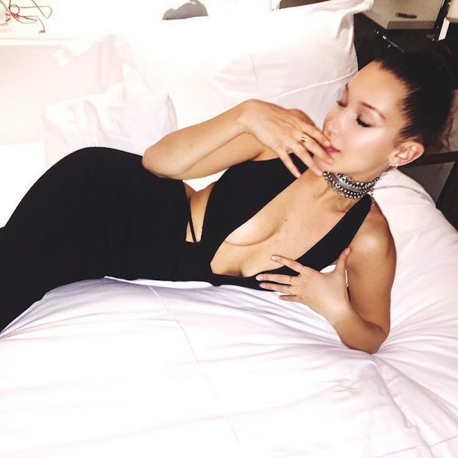 Bella Hadid-Instagirl-Instagram-Sexy-Jolie-Canon-Fille-Femme-Brune-Mannequin-IMG-Los-Angeles-Californie-Mode-Bikini-Soeur-Gigi-Hadid-The Weeknd-effronte-06