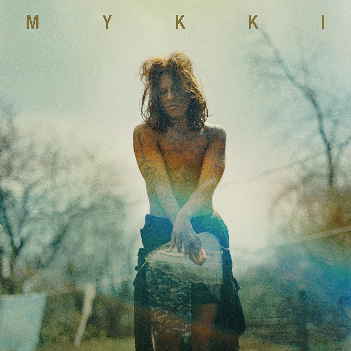 mykki-blanco-sapprete-a-sortir-son-premier-album-mykki-produit-par-woodkid-jermiah-meece-16-septembre-effronte-01