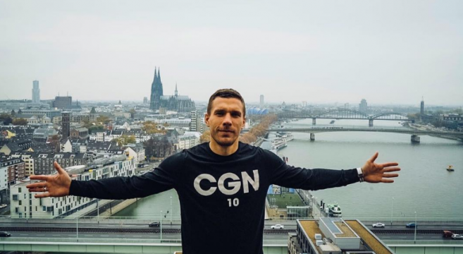 Lukas Podolski se met au rap...