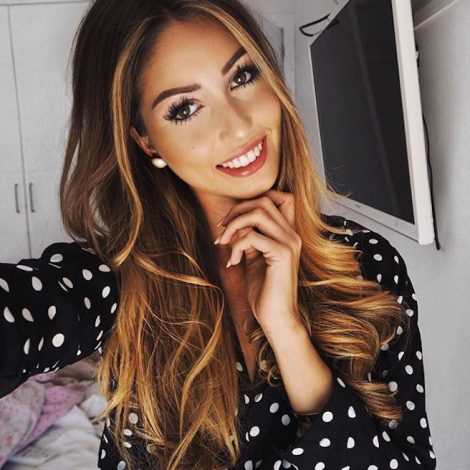 Caroline Einhoff Insta’Girl #135 Effronté